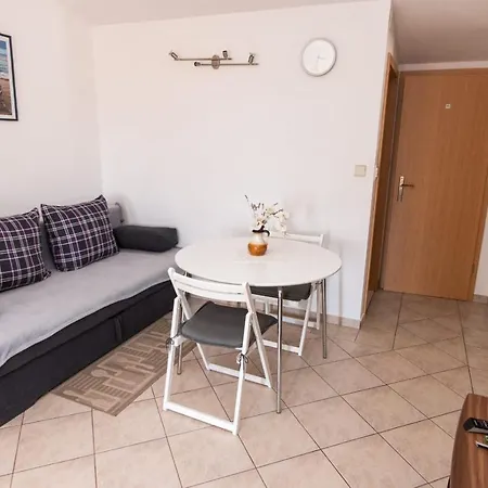 Novica Apartment