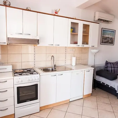 Apartment Novica *